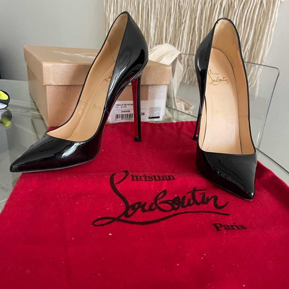 Authentic Christian Louboutin black patent calf leather Pigalle 120 beautiful!